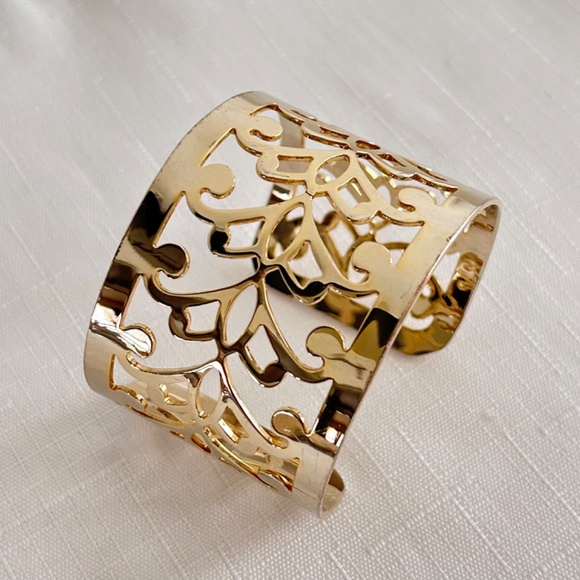 Filigree Cut Out Statement Wide Large Cuff Metal Bangle Bracelet Gold Tone - Picture 6 of 8